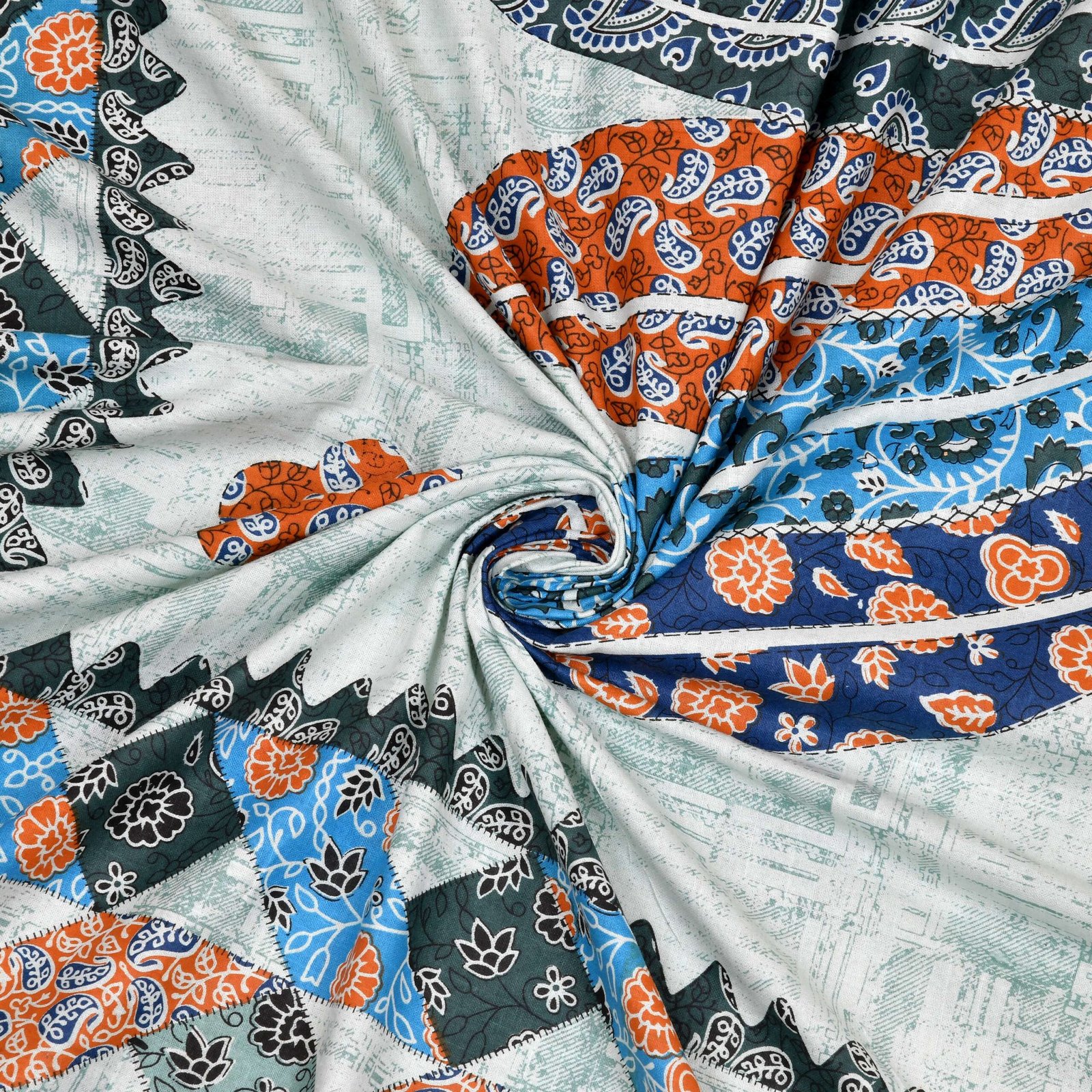 Rajasthani Traditionally Printed Cotton Doublebed Bedsheet With Pack of 2 Pillow Covers - Image 4